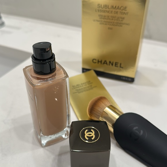 Chanel B30 foundation - Picture 3 of 4